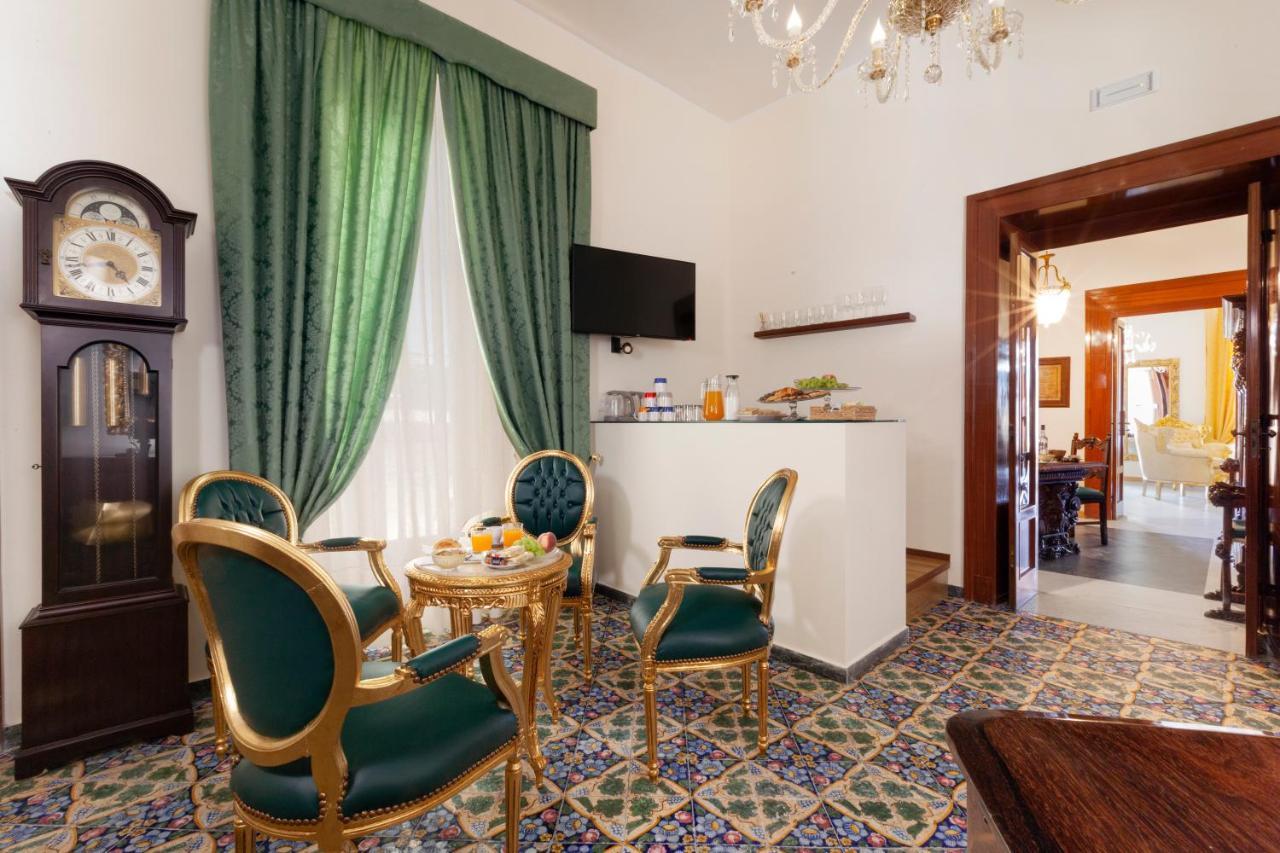 Готель Relais Antica Napoli Екстер'єр фото